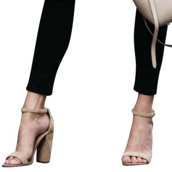 Steve Madden Suede Carrson Heels Nude Beige 8.5 - Picture 2 of 7